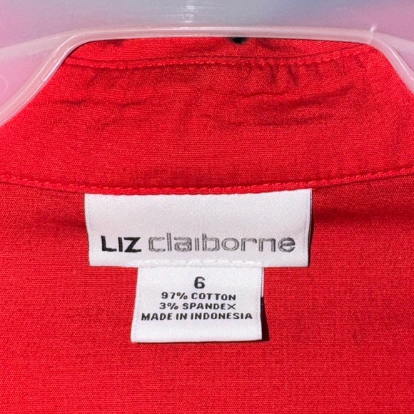 Liz Claiborne Classy red dress. Size 6 buttons down front .flattering fit - Picture 6 of 9